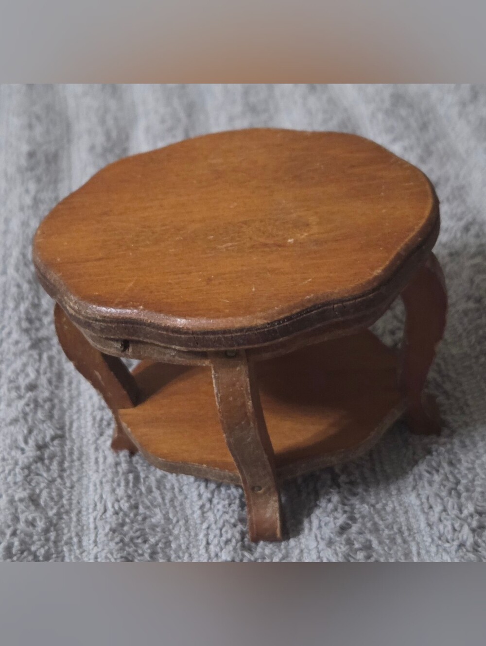 Antique 1933 Wanner Grand Rapids Wooden Dollhouse Scalloped Tiered Table Stamped